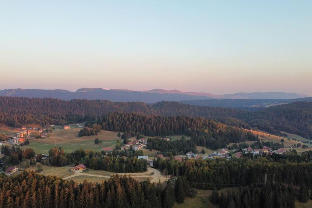 Chic & Champetre Au Coeur Du Haut-Jura Lamoura Luaran gambar